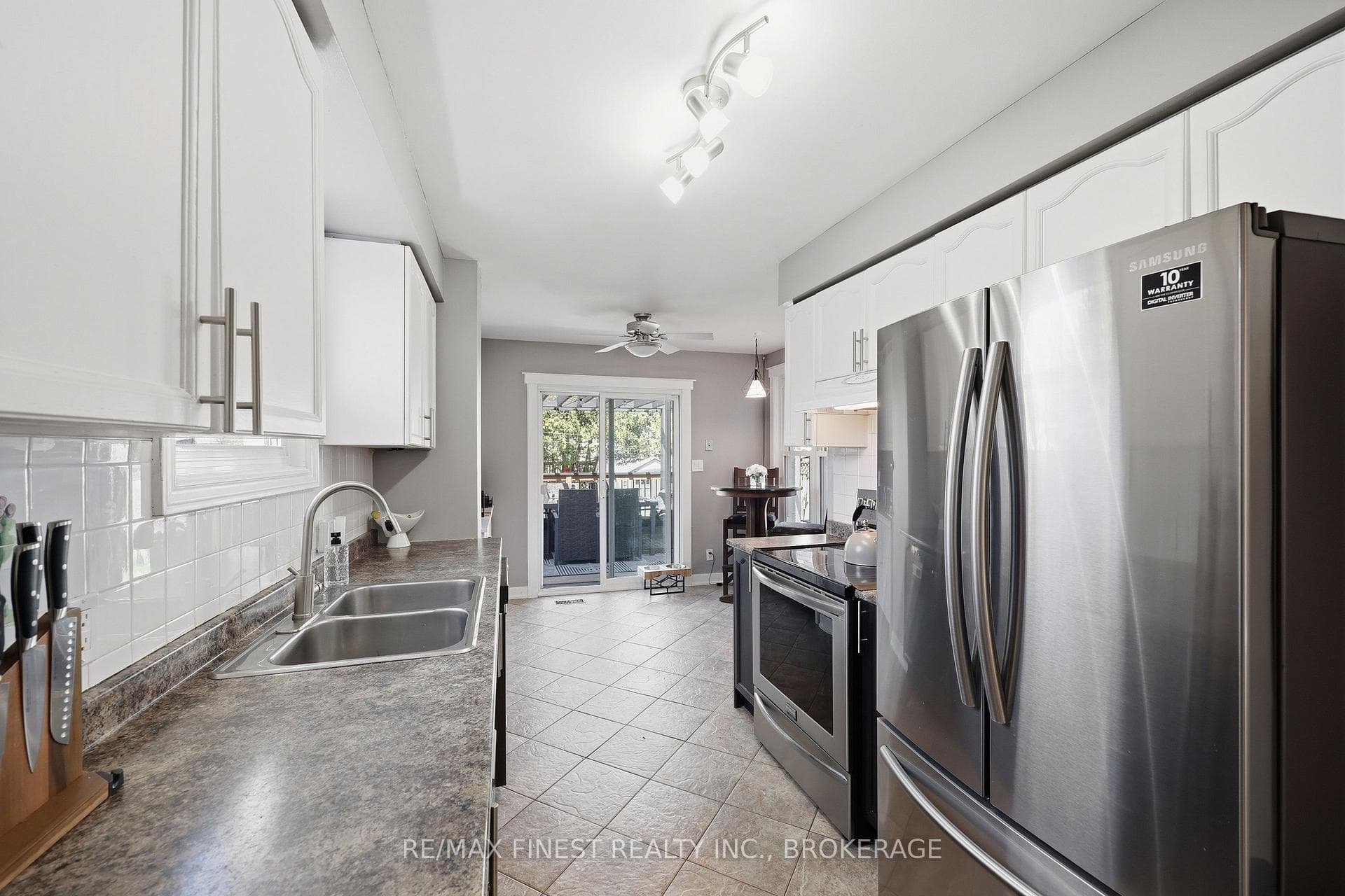 773 Davis Drive photo 8