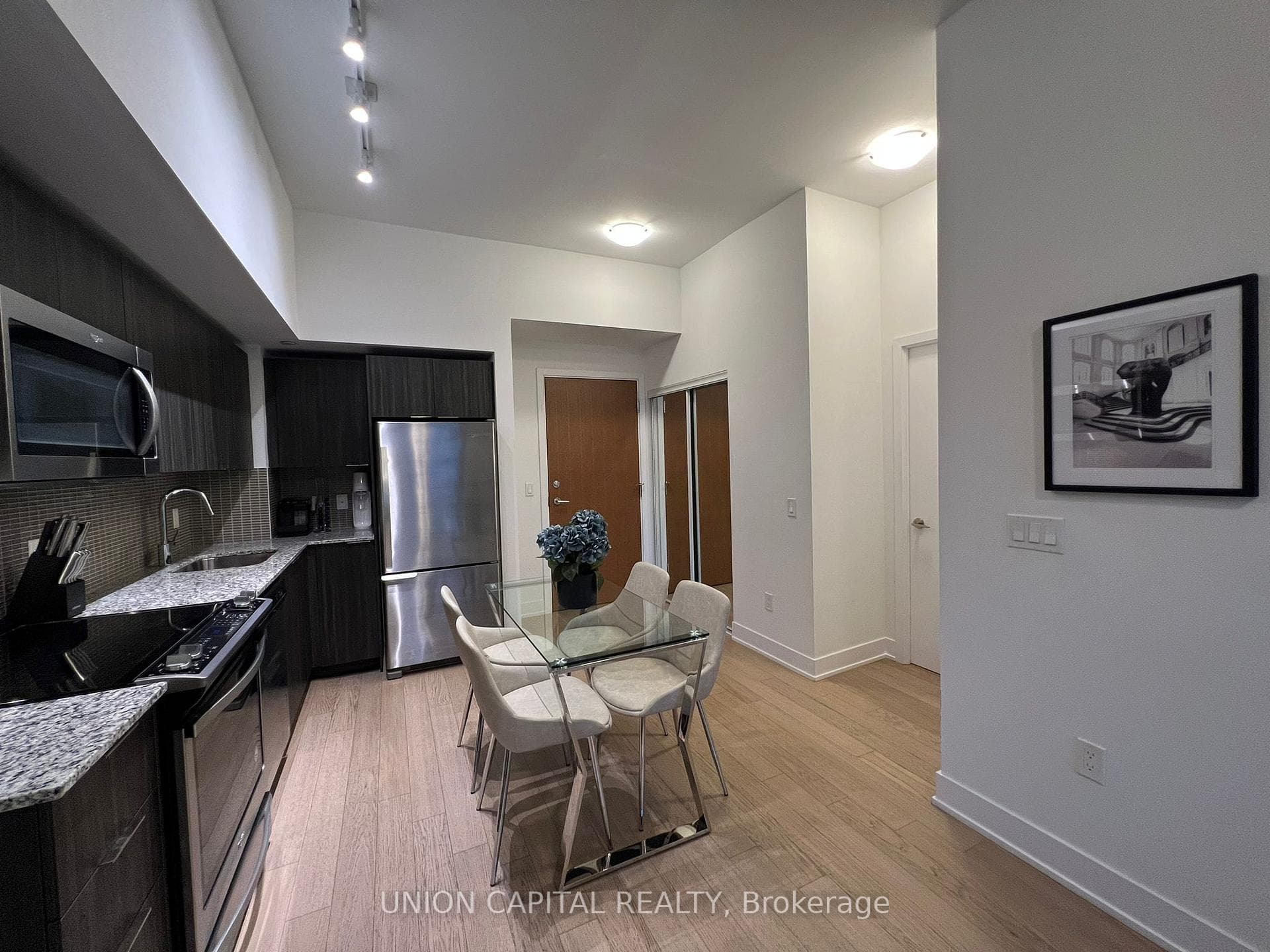 20 Shore Breeze Drive Unit 204 photo 5
