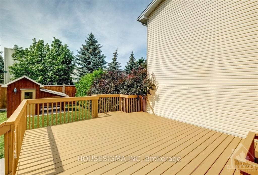 63 KINCARDINE Drive photo 24
