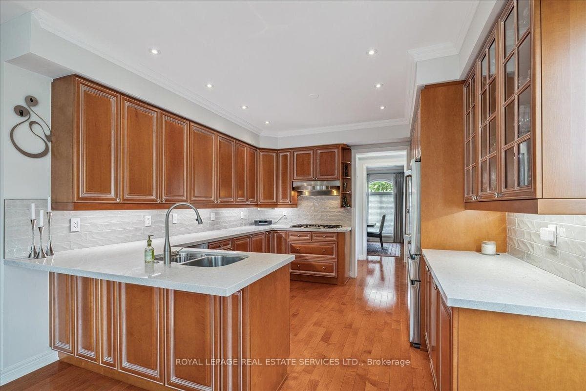 2400 NEYAGAWA Boulevard Unit 26 photo 9