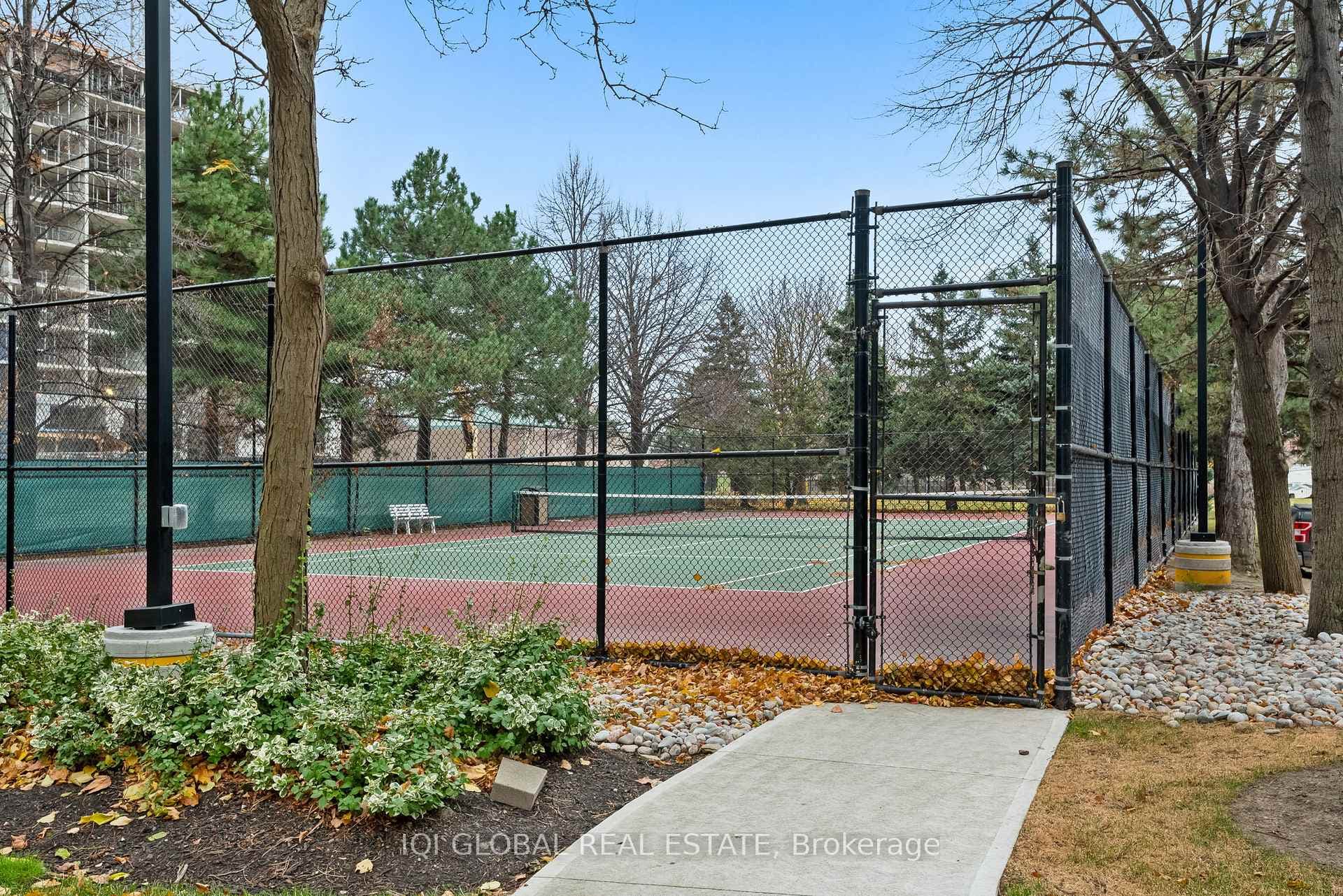 330 Rathburn Road Unit 1205 photo 30