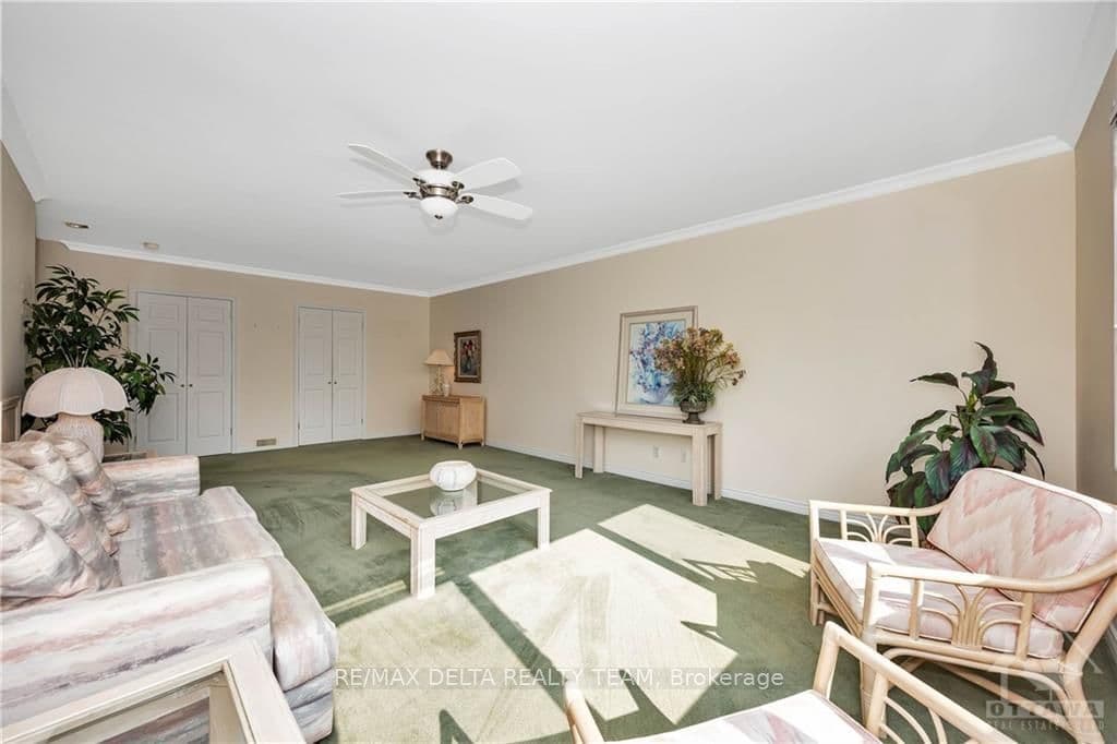 130 ROBSON Court Unit 2D photo 23