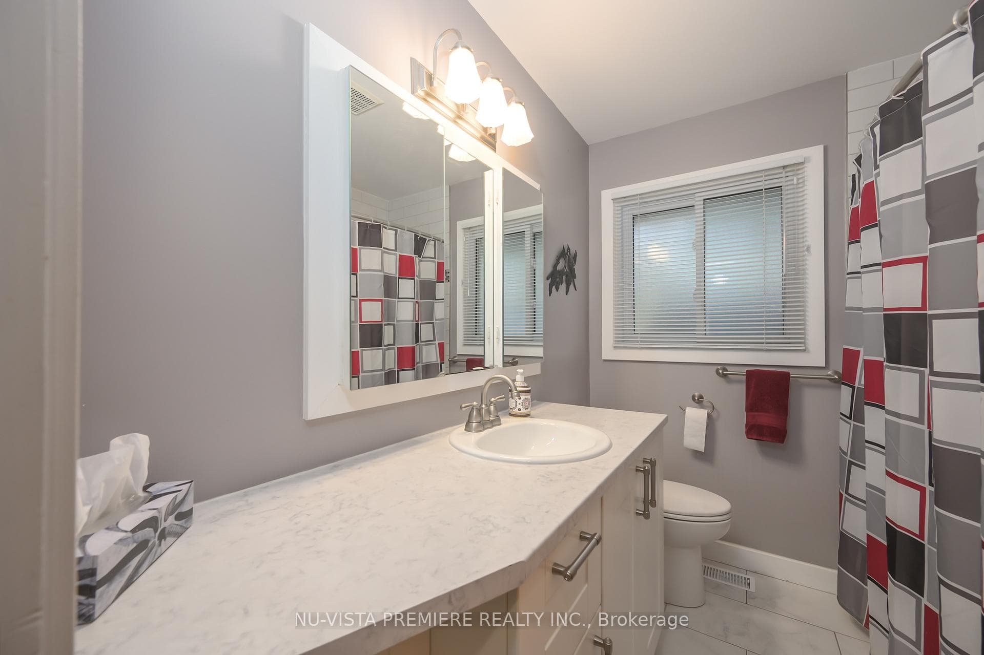 193 King Edward Avenue photo 25