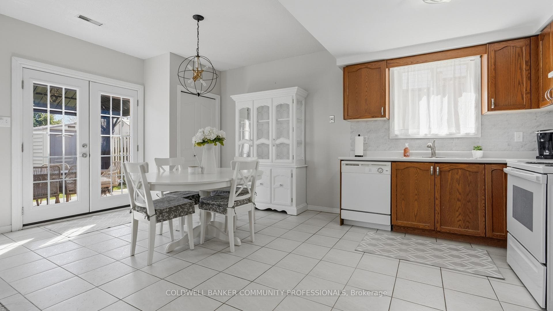 28 Glenhollow Drive photo 24