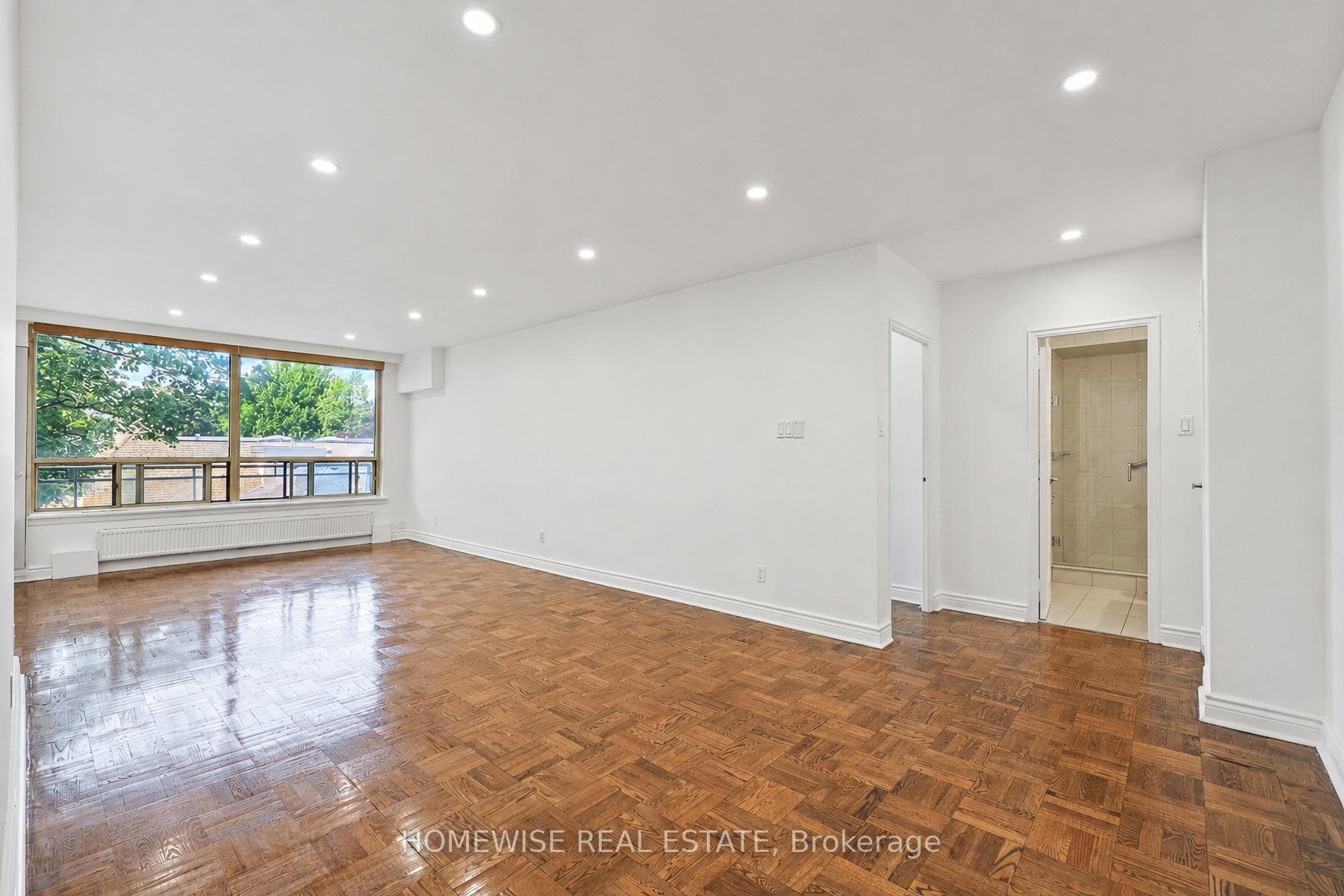 2500 Bathurst Street Unit 401 photo 4