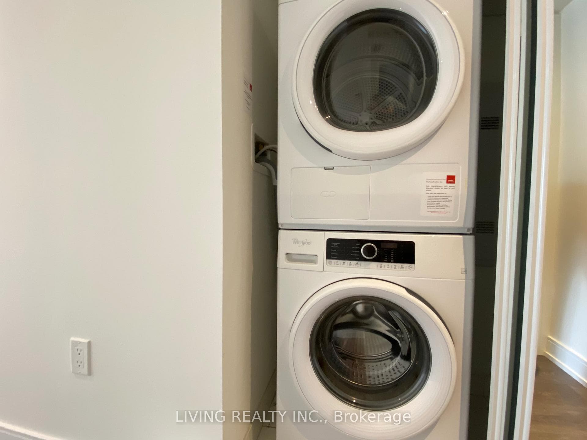 89 Mcgill Street Unit 1012 photo 20