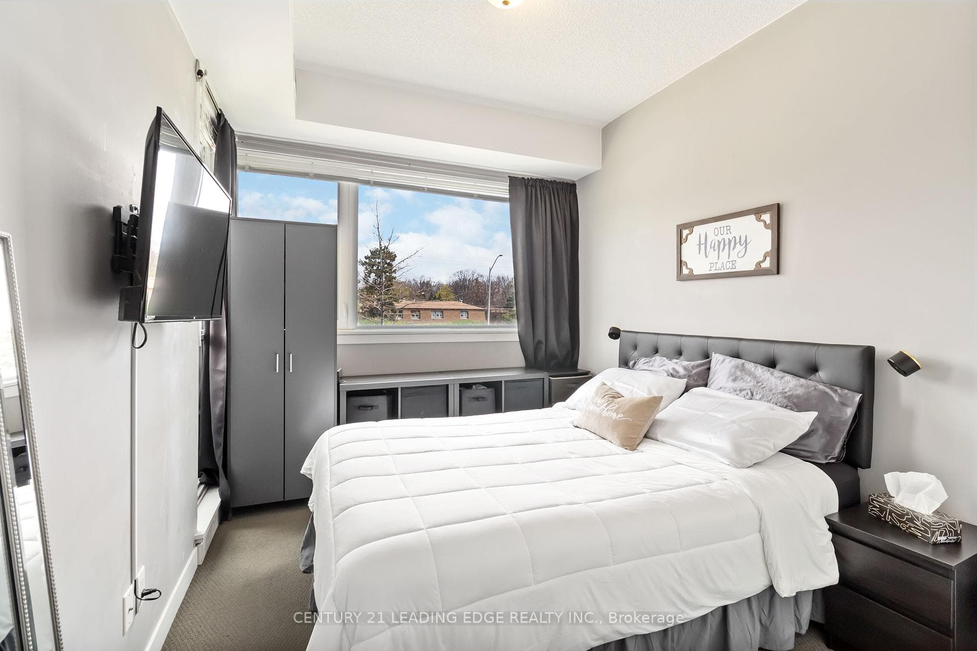 1284 Guelph Line Unit 205 photo 12