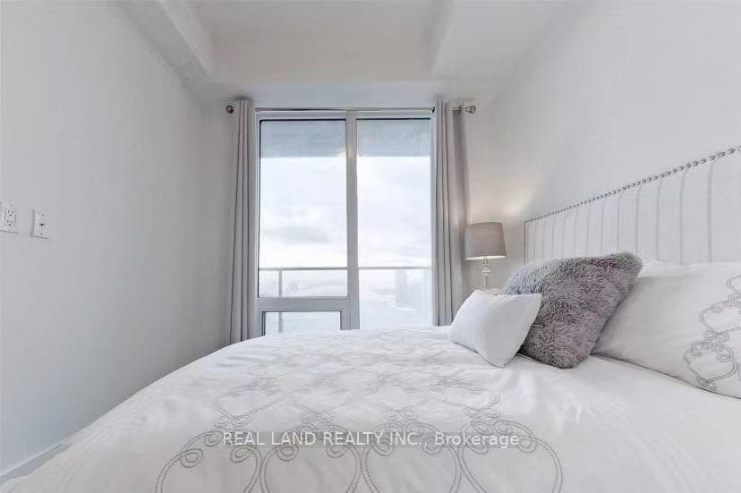 125 Blue Jays Way Unit 2811 photo 7