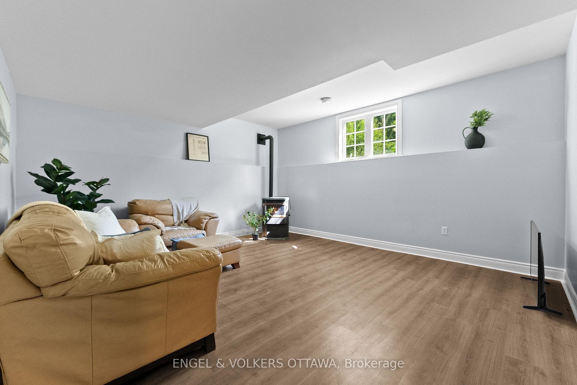 7005 Millar Road photo 24