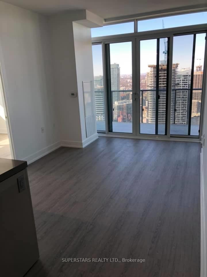 7 Grenville Street Unit 5803 photo 6