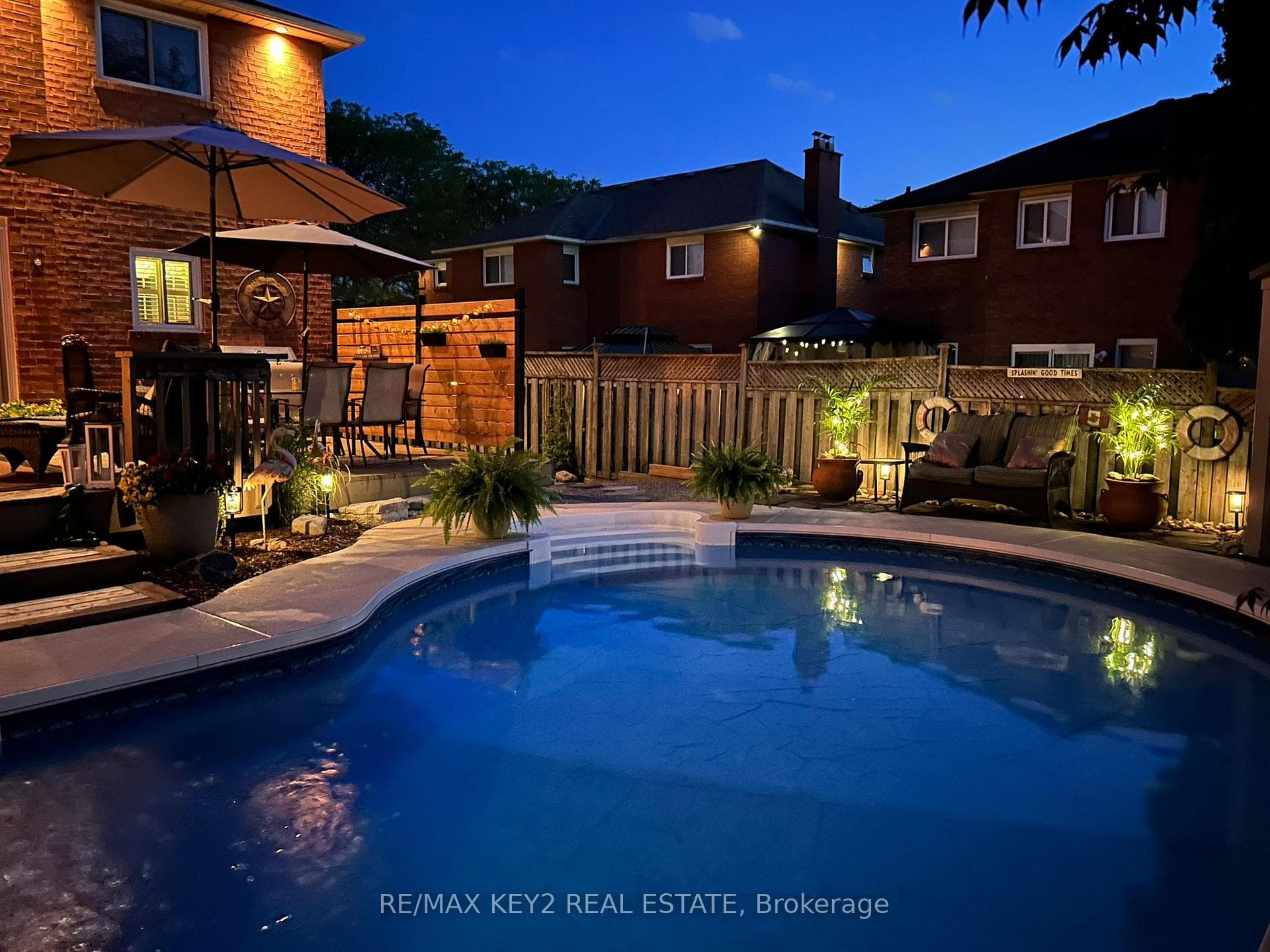 8 Mantell Crescent photo 38