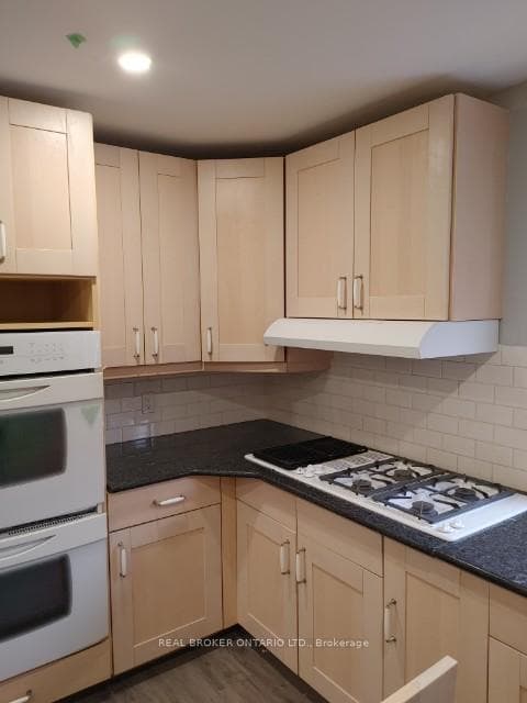 131 Bell Avenue Unit 1 photo 2