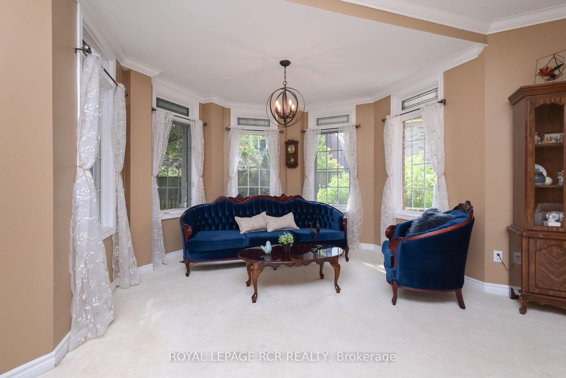 225 Churchill Road photo 10