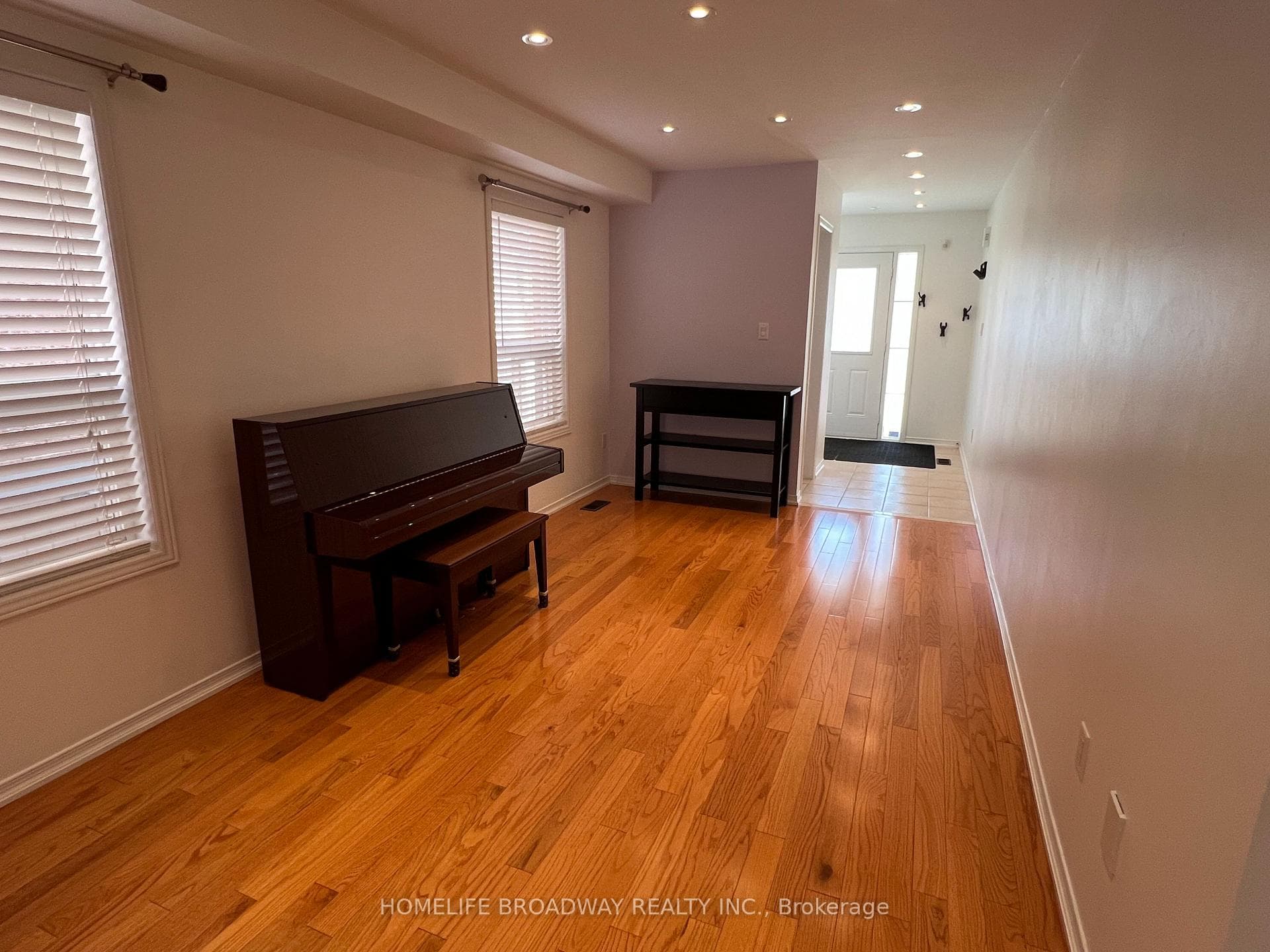 15 Daws Hare Crescent photo 3