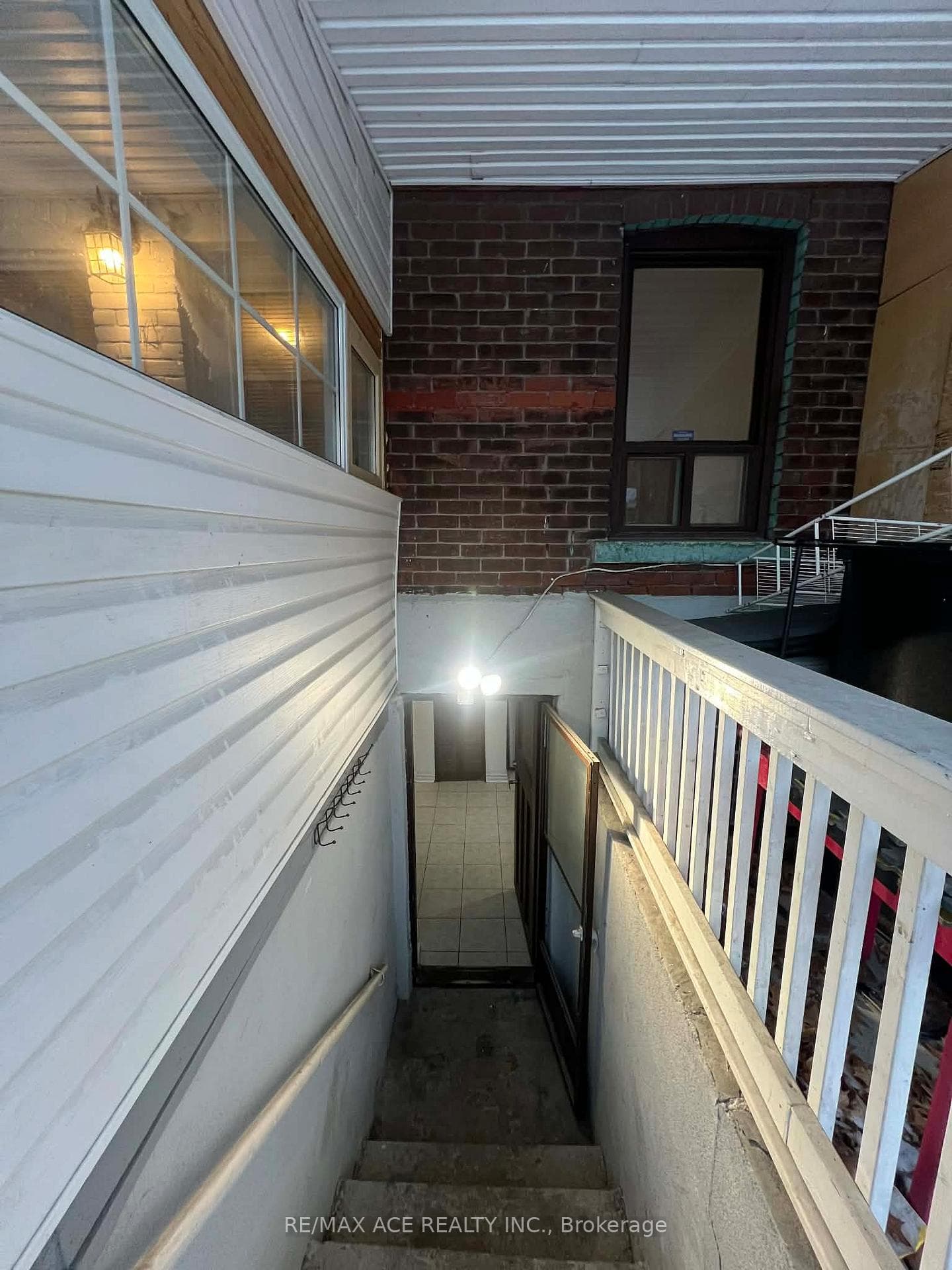 12 Mahoney Avenue photo 12