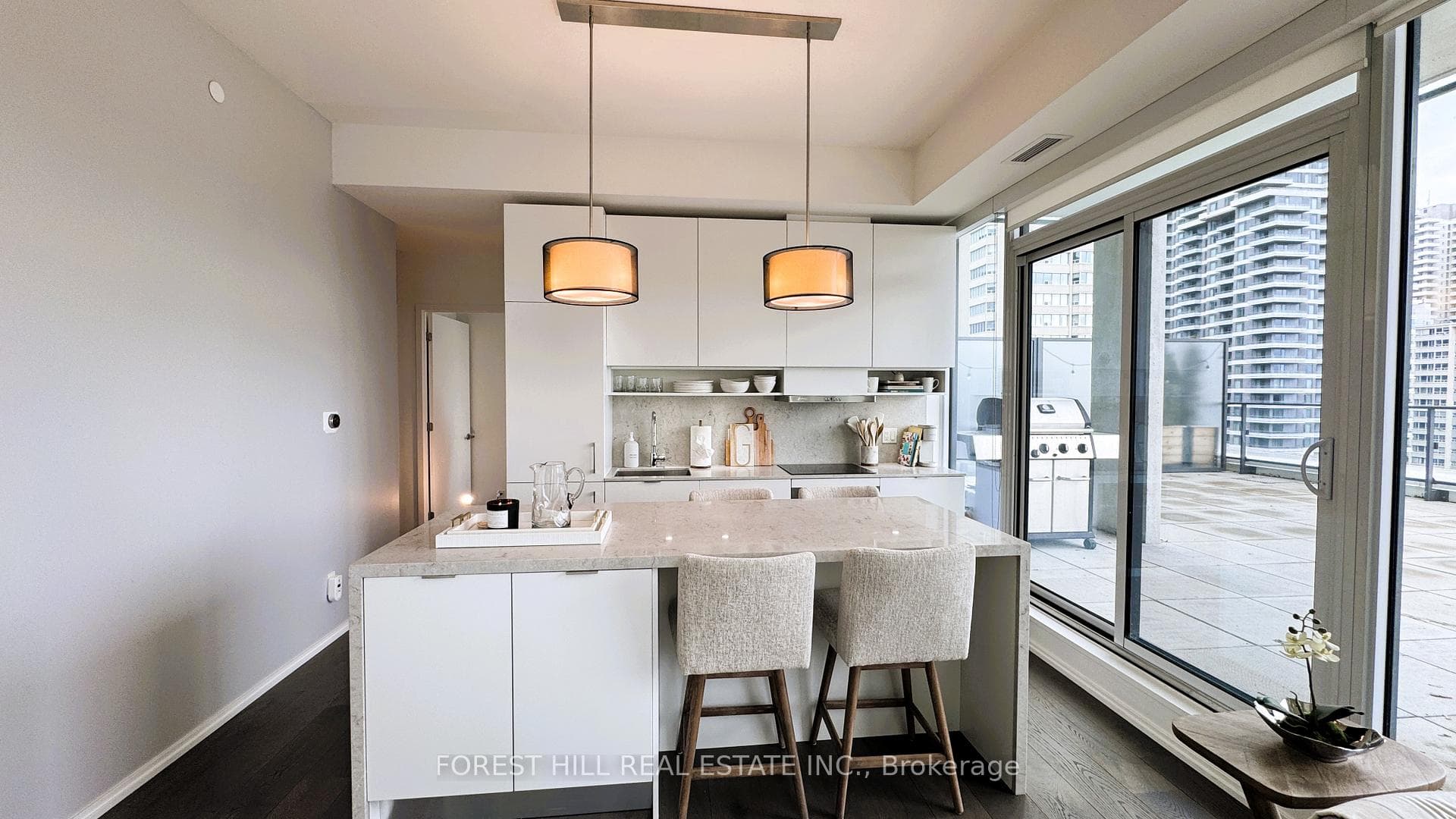 5 Soudan Avenue Unit 1004 photo 7