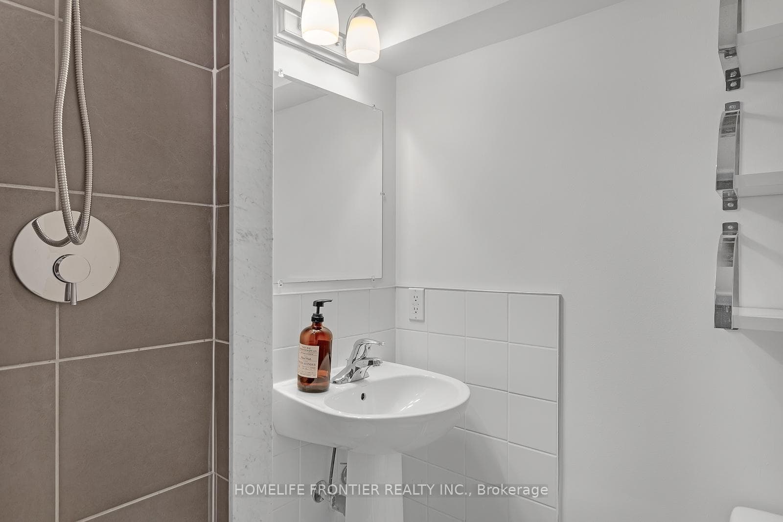 1100 Lansdowne Avenue Unit 342 photo 12