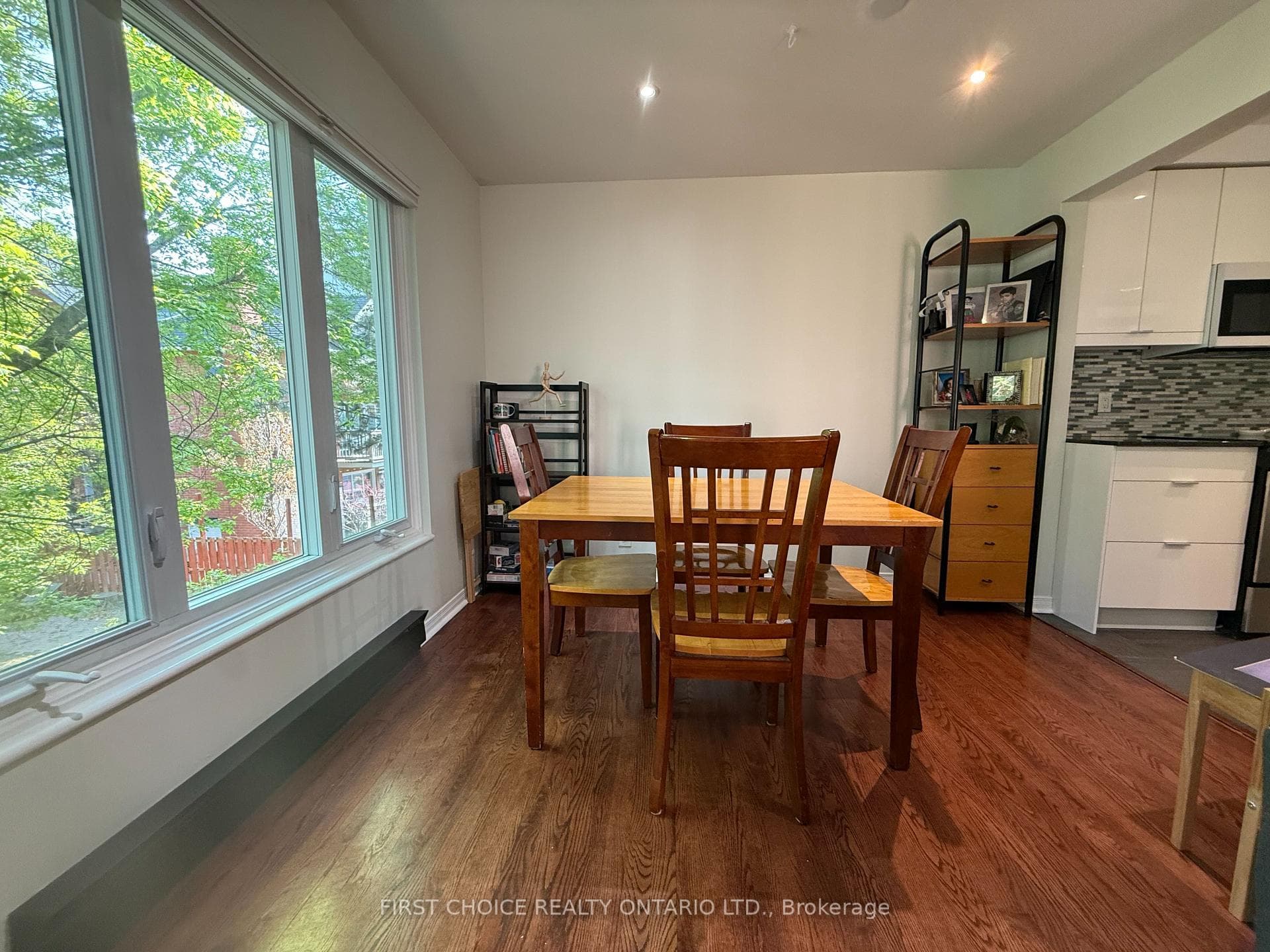 130 Greenfield Avenue Unit C photo 7