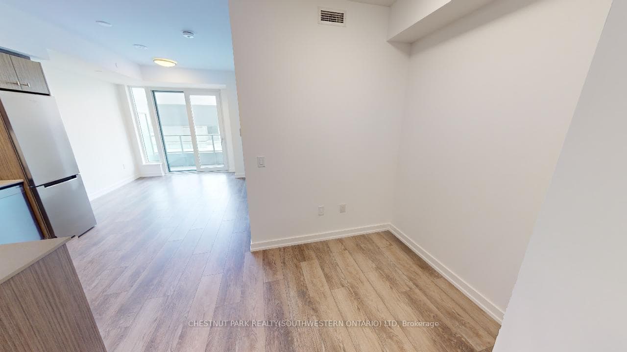 15 Wellington Street Unit 2101 photo 4