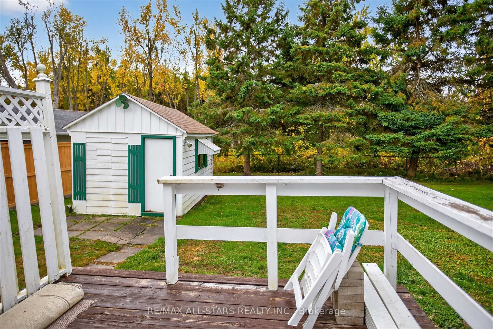 104 Trent Canal Road photo 32