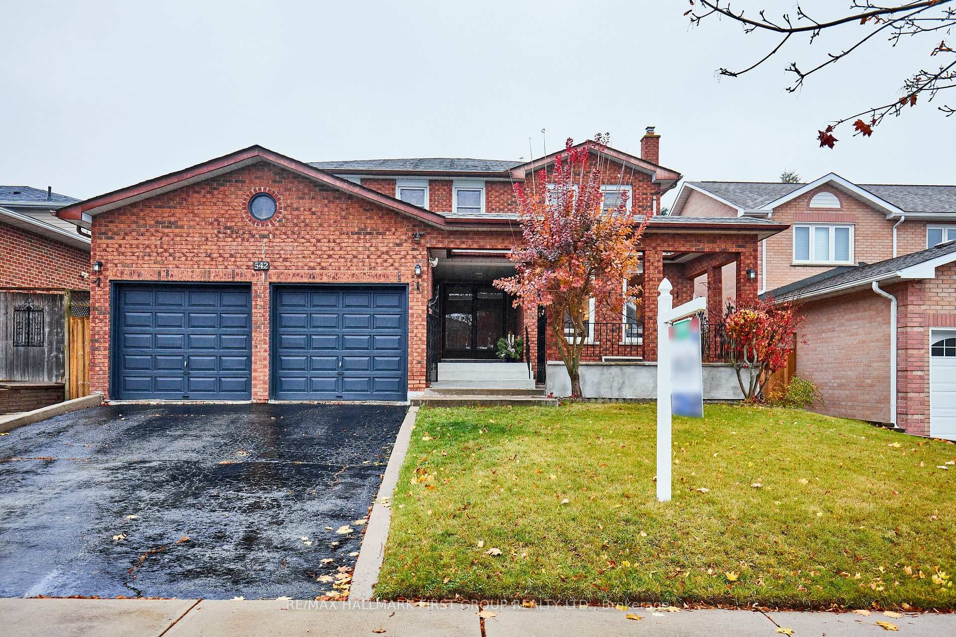 542 McLeod Crescent photo 1