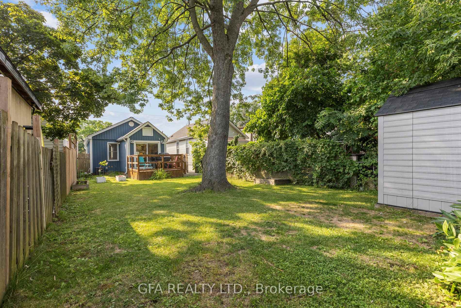 337 East 12th Street photo 35