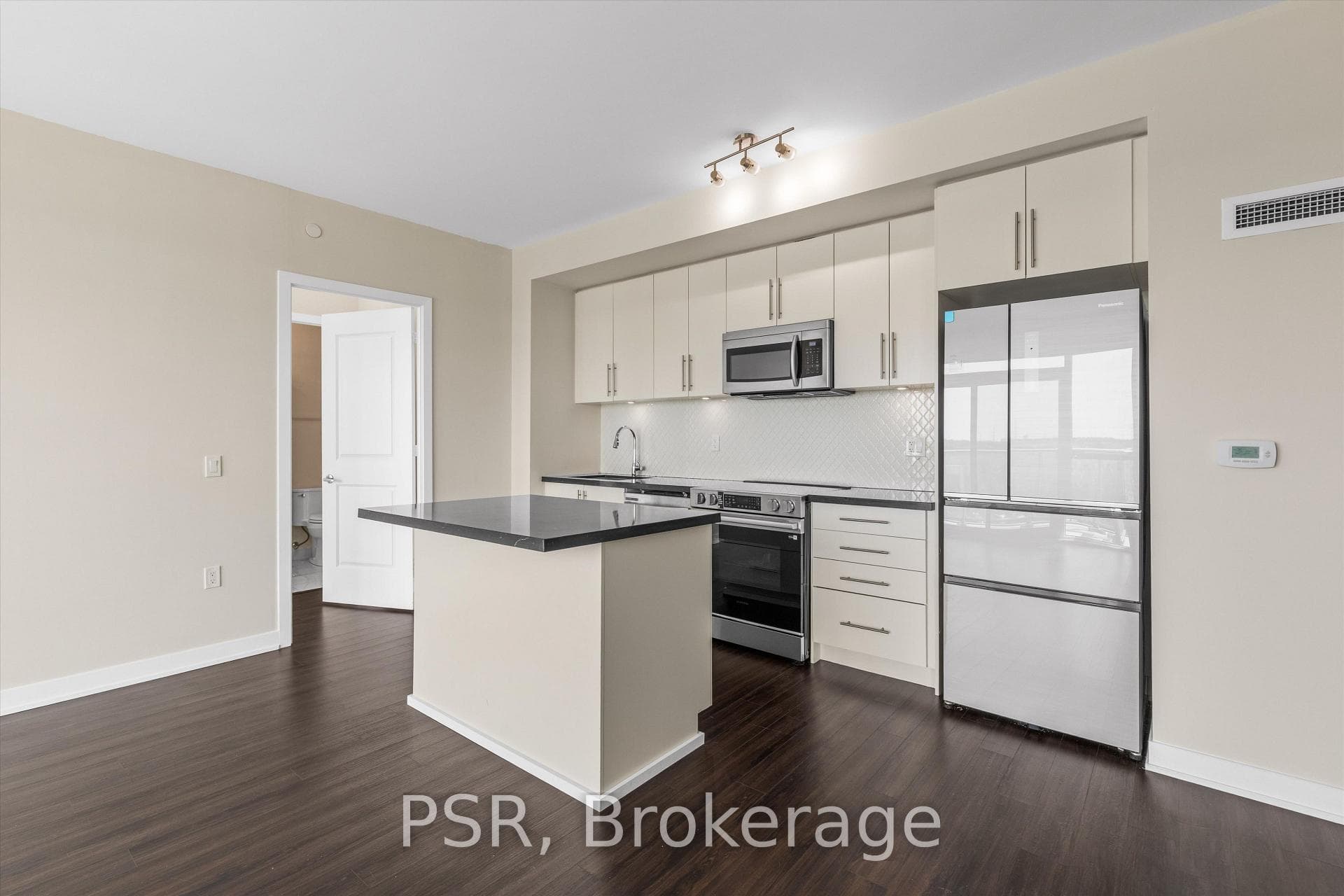 4699 Glen Erin Drive Unit 407 photo 4