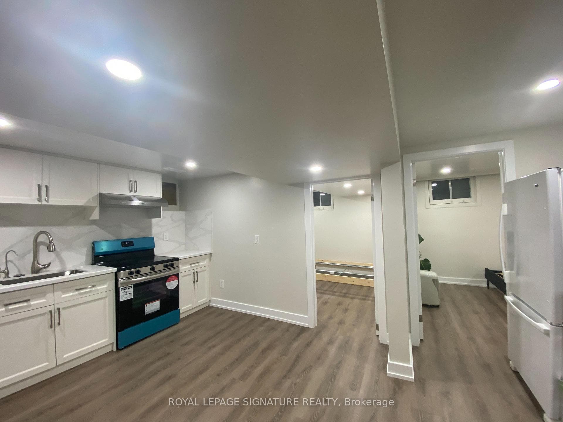 523 Rupert Avenue Unit All inclusive Basement photo 5