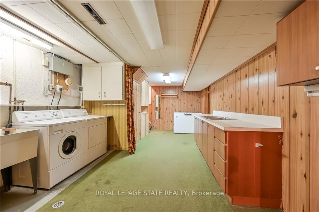26 Helen Street photo 33