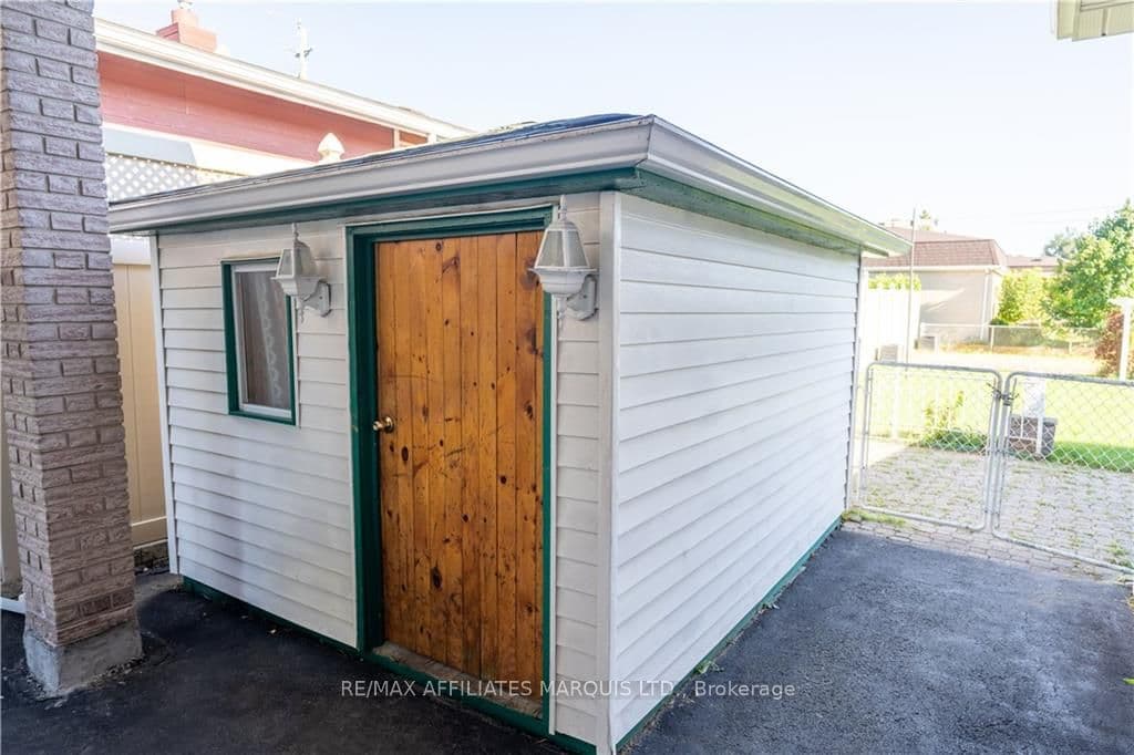 1425 THIRD Street photo 28