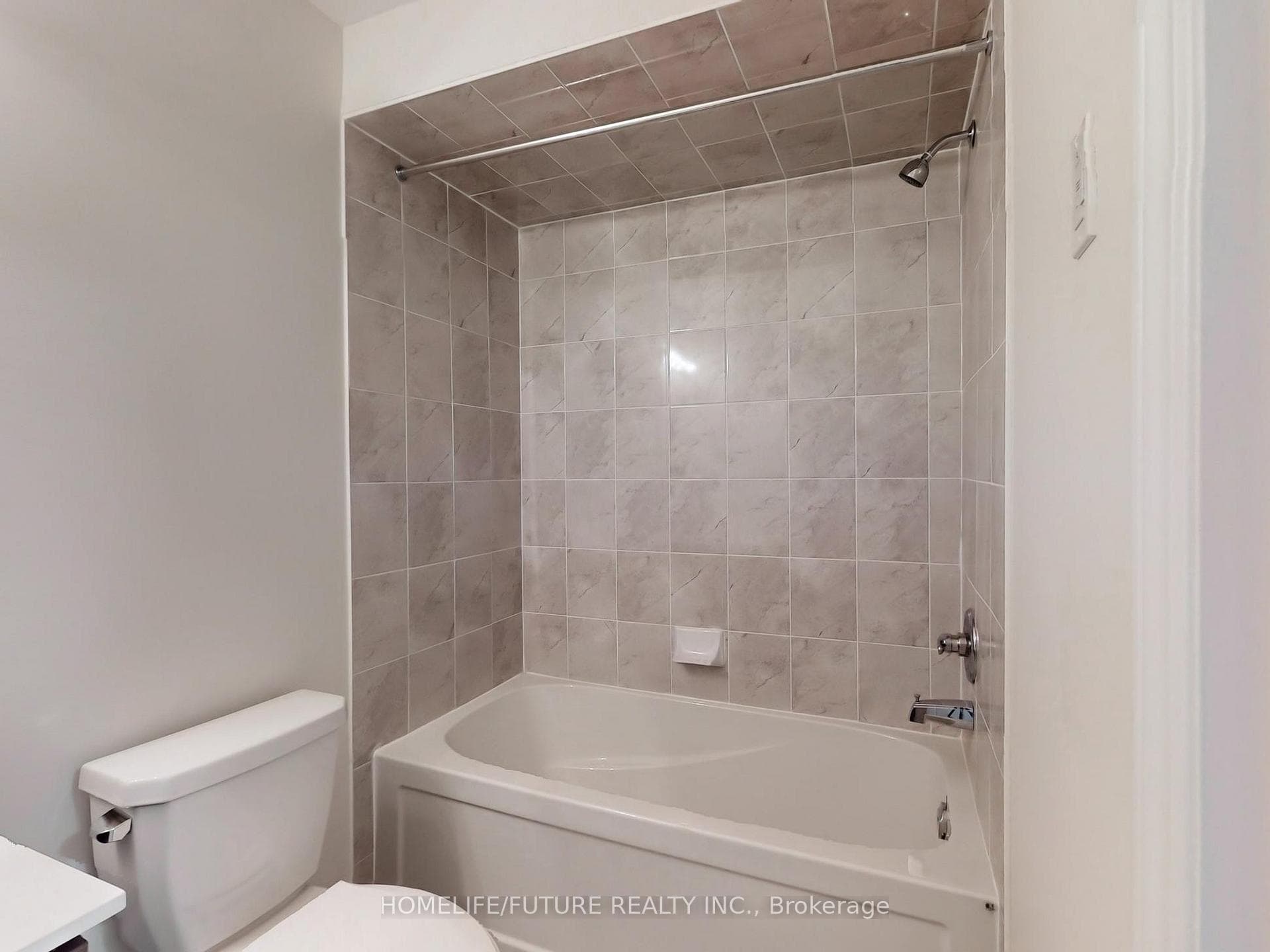 475 Beresford Path Unit 2 photo 32