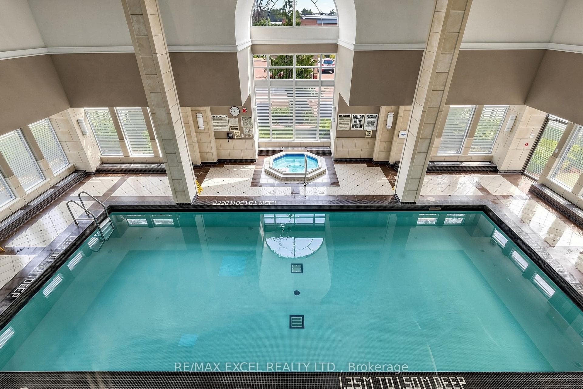 350 Red Maple Road Unit 508 photo 41
