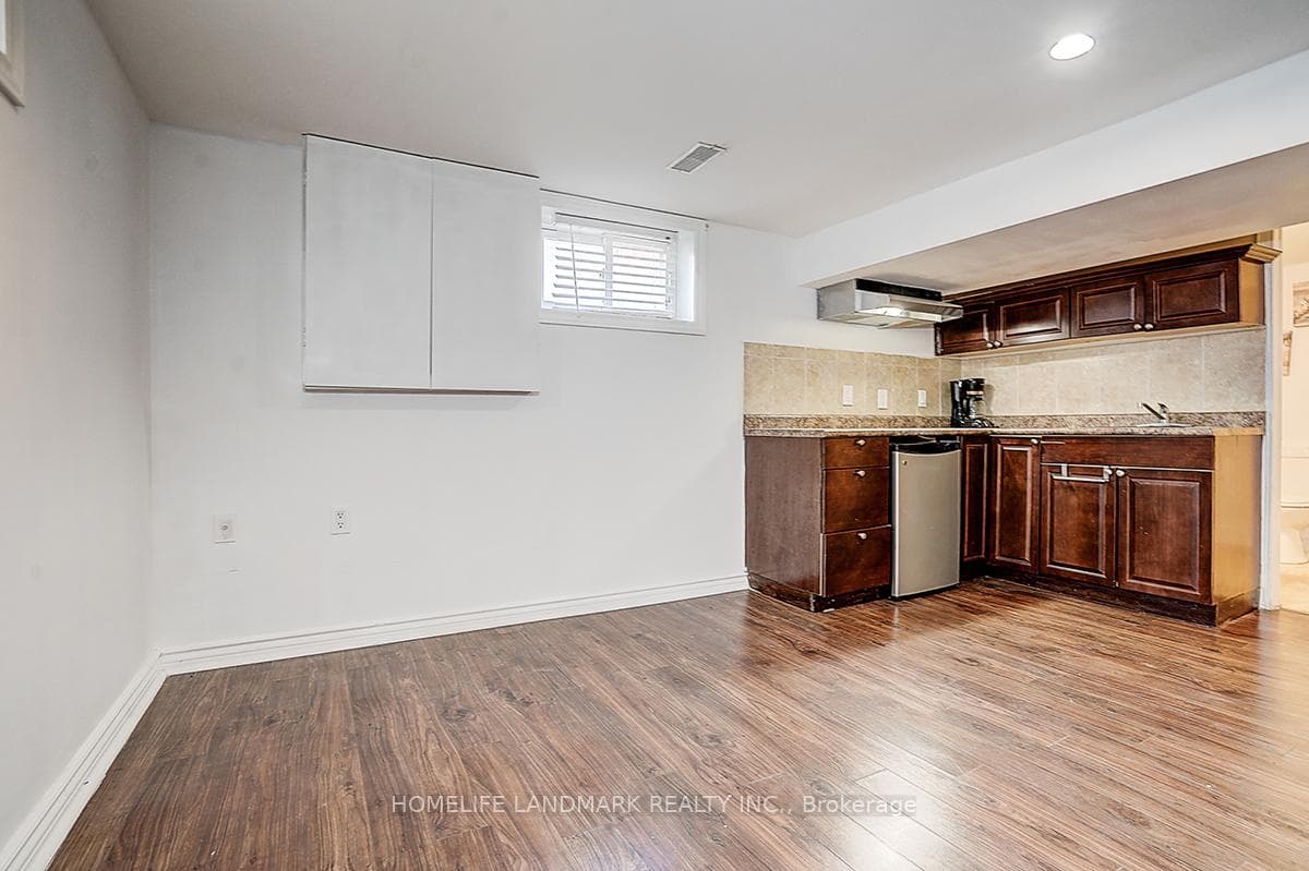 335 Willowdale Drive photo 48