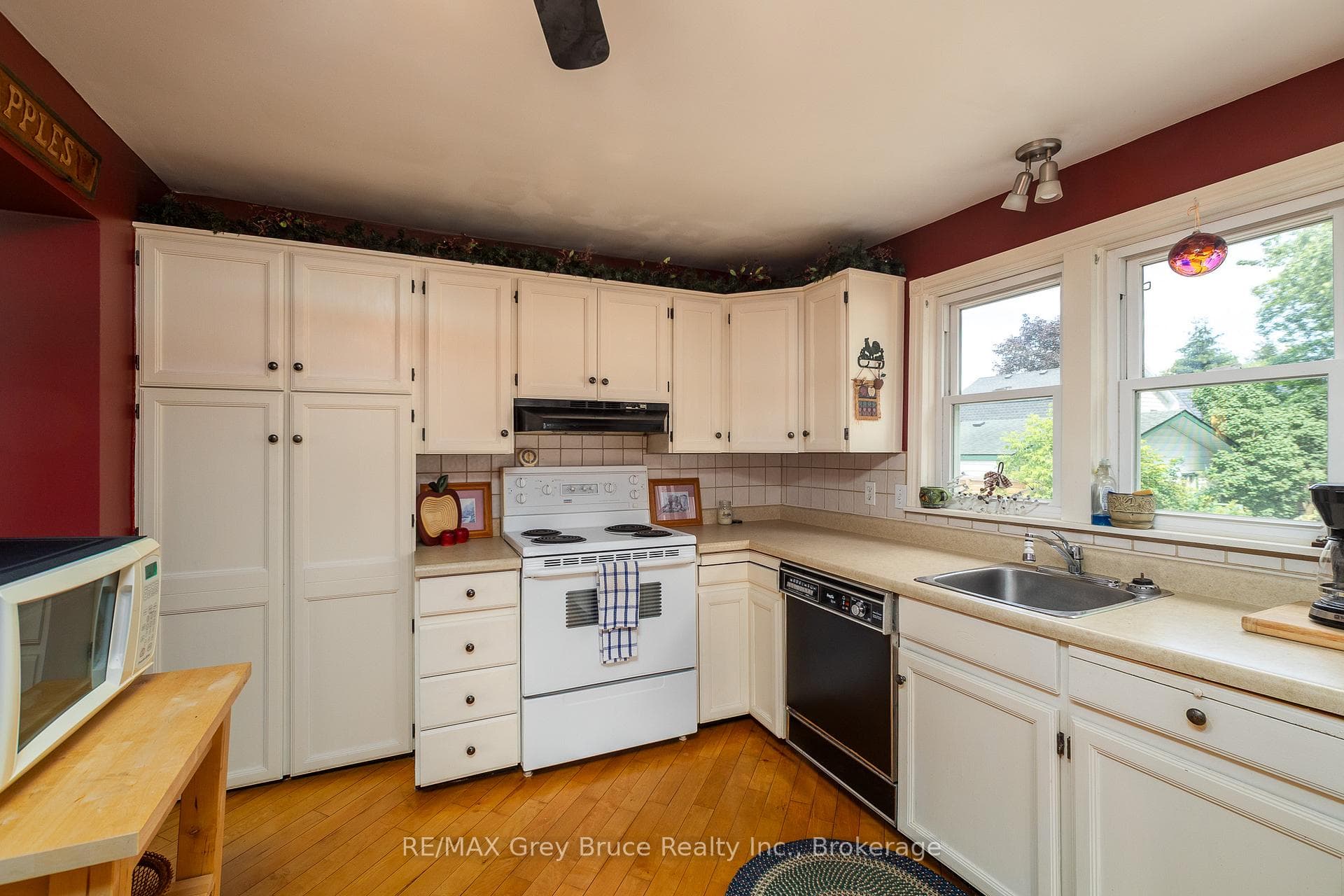1591 5th Avenue photo 14