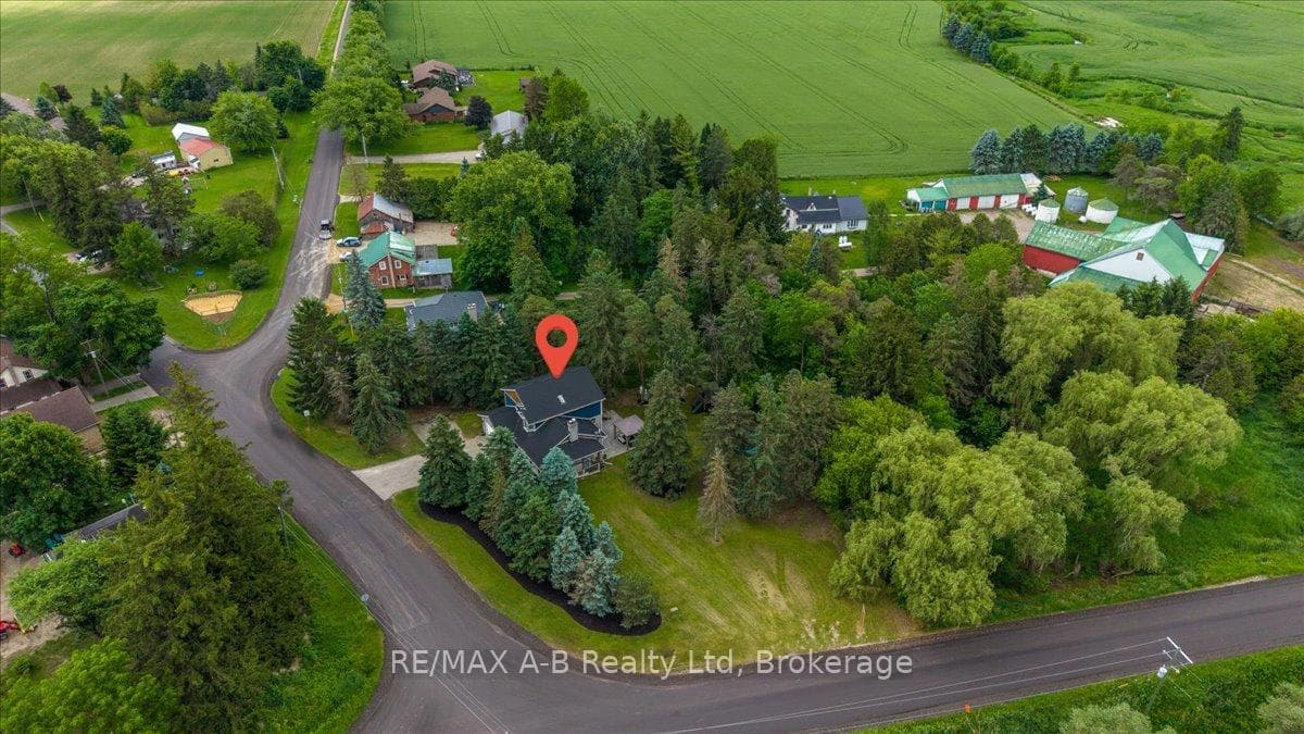 5148 103 (Wilmot Easthope) Road photo 7