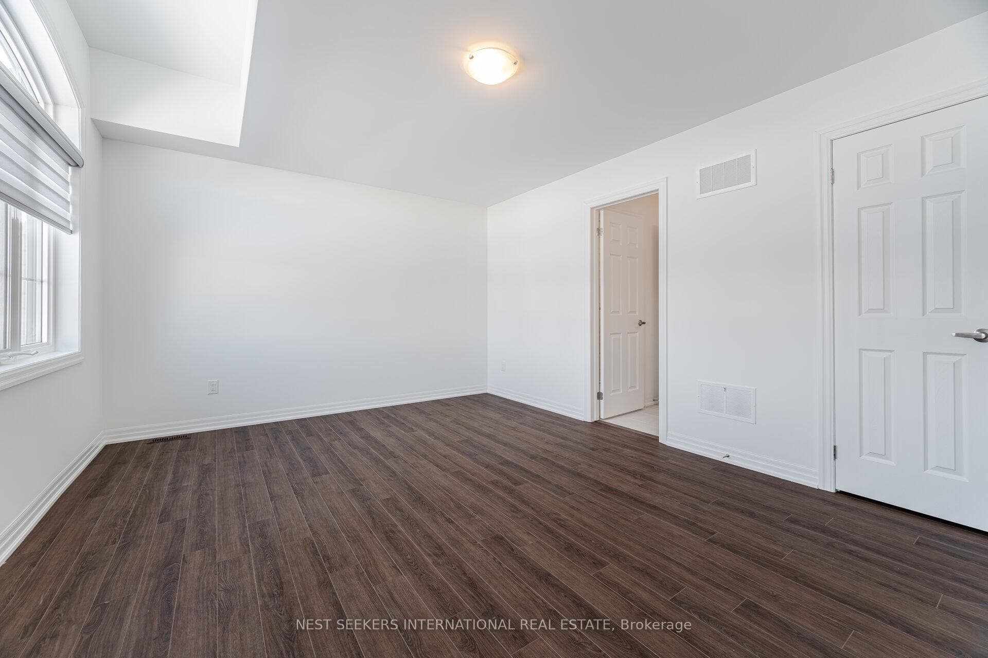 16 Connell Drive photo 26
