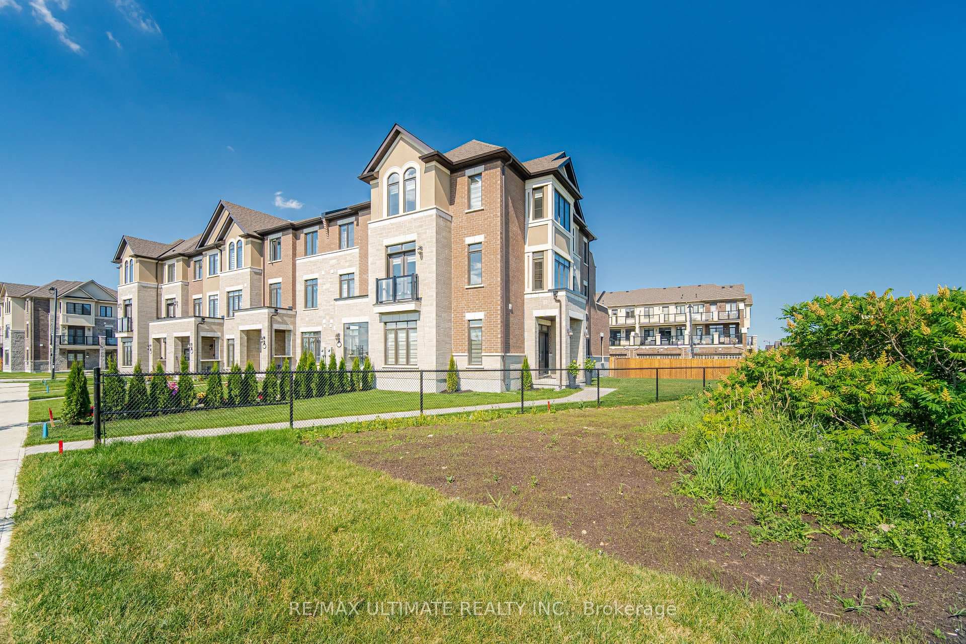 299 Inspire Boulevard photo 2
