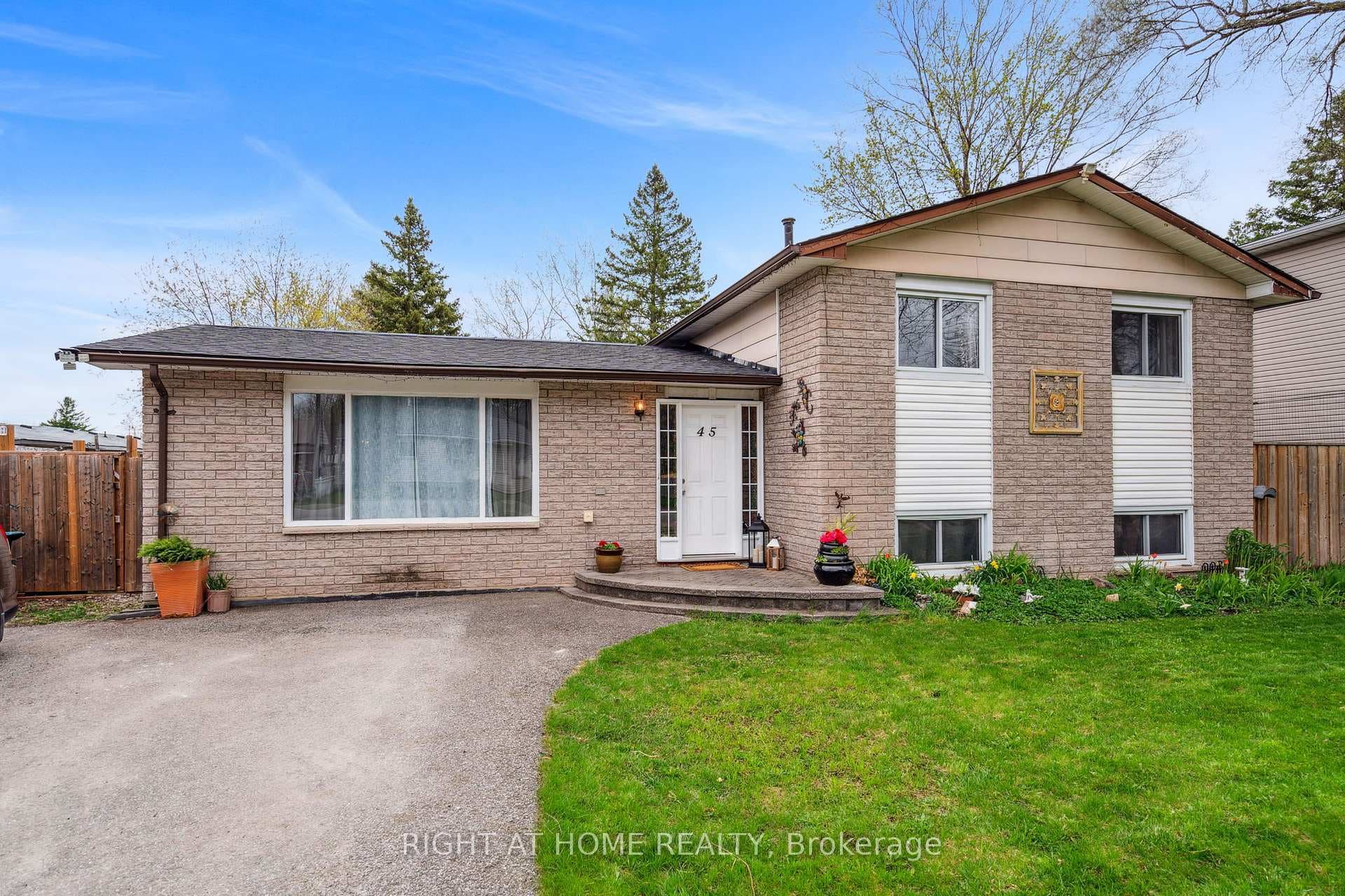 45 Coulson Avenue photo 1