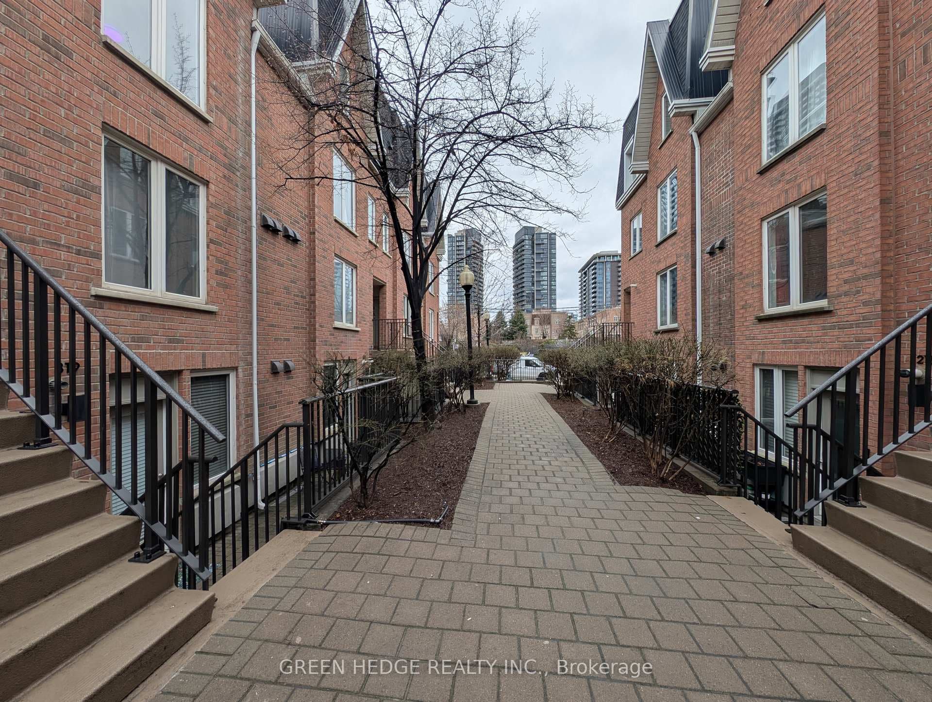 26 Douro Street Unit 320 photo 16