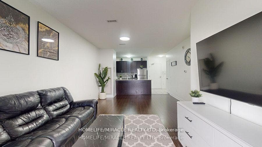 7325 Markham Road Unit 403 photo 14