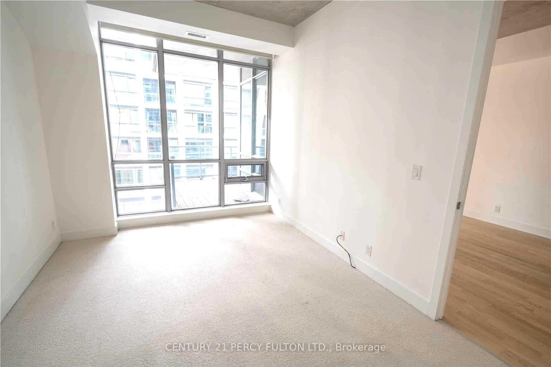 399 Adelaide Street Unit 416 photo 16