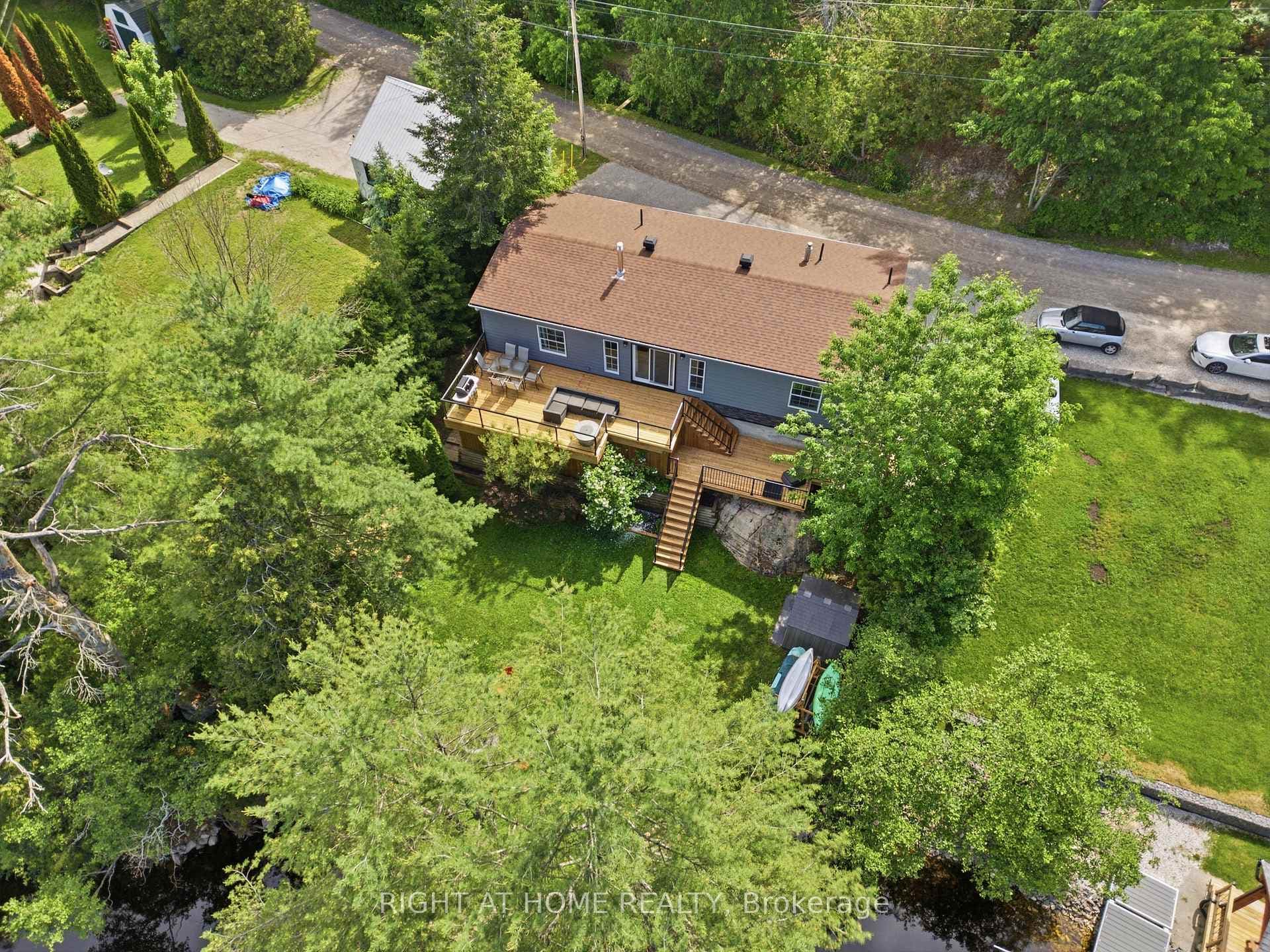 8168 Laidlaw Avenue photo 14