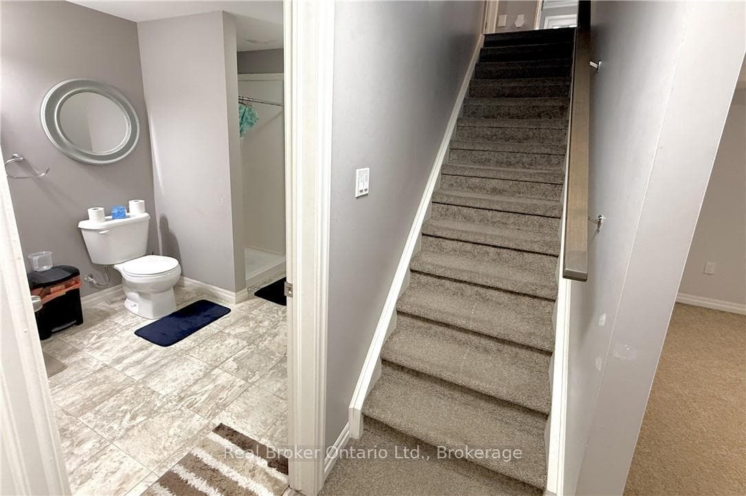 1 Chamberlain Avenue Unit 9 photo 11