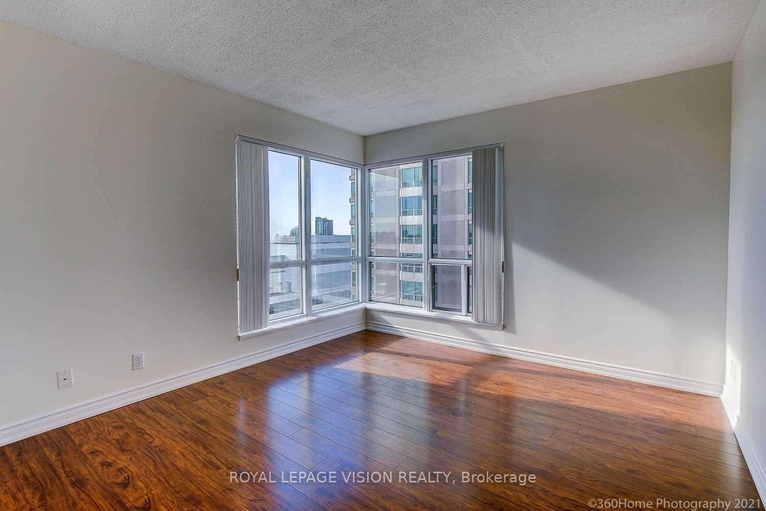 11 Lee Centre Drive Unit 1612 photo 17