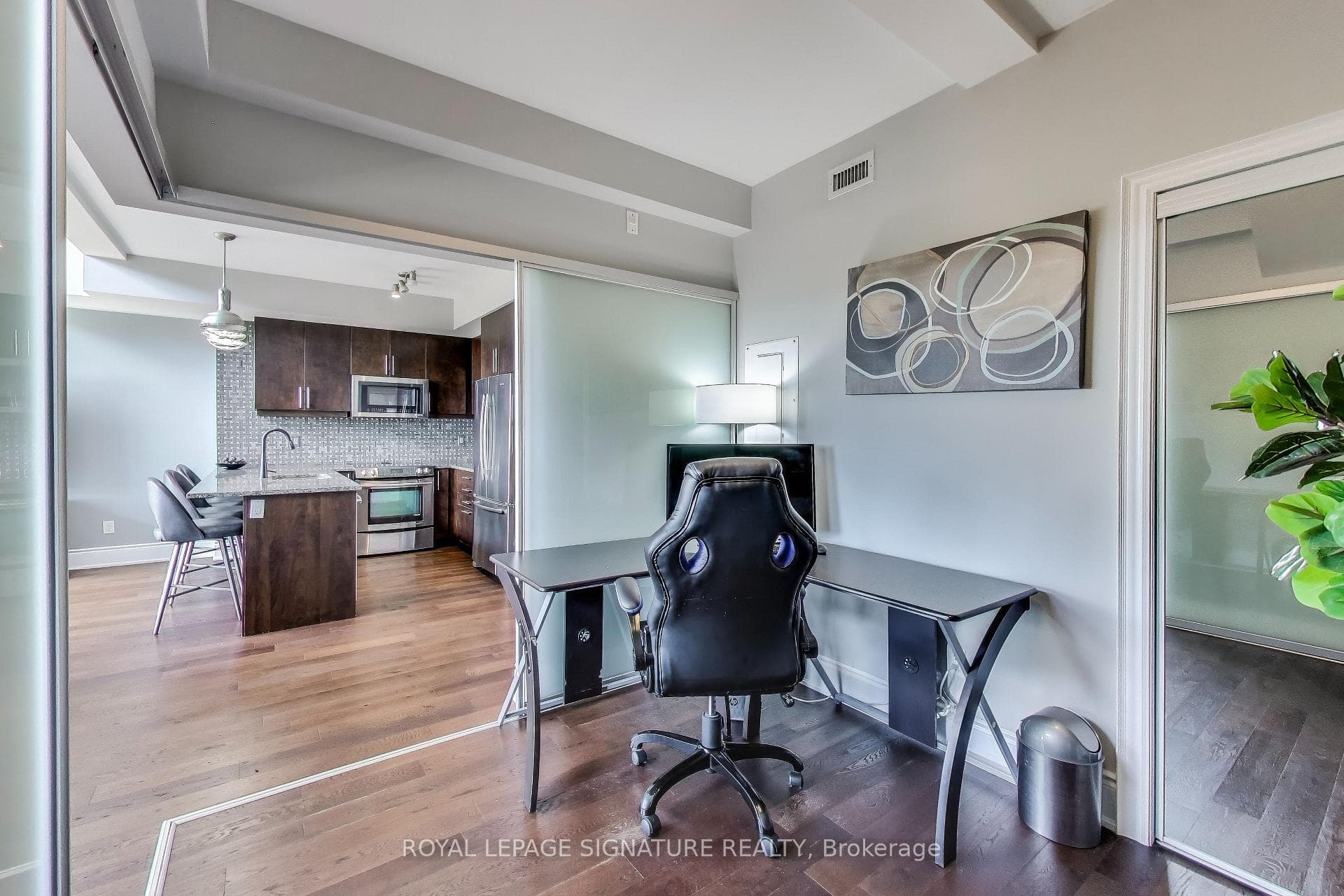 3170 Erin Mills Parkway Unit 405 photo 13
