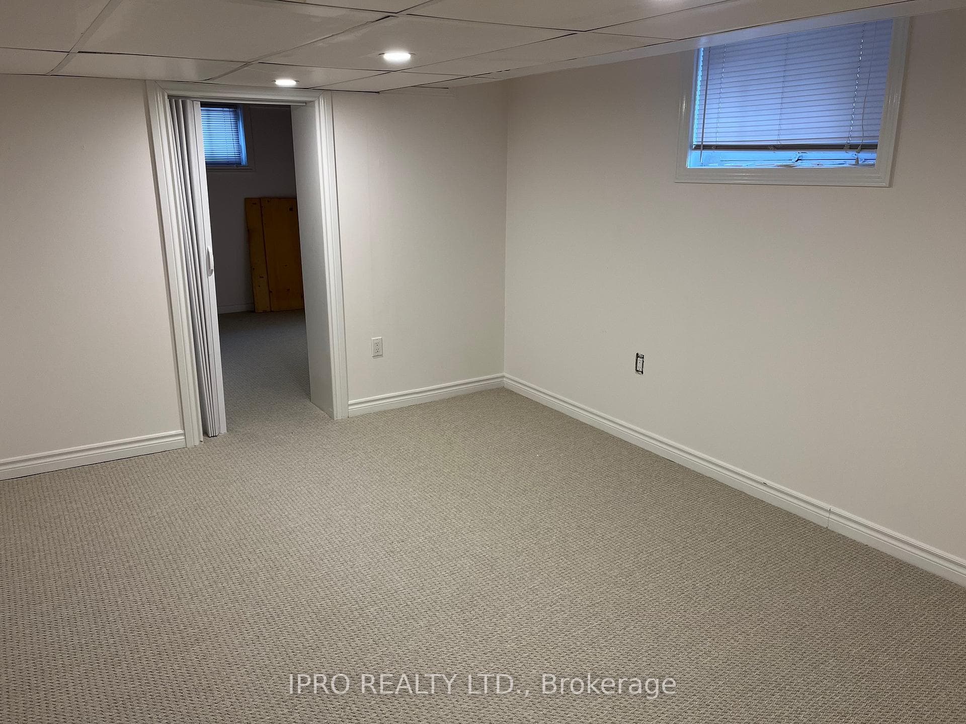4 Avalon Boulevard photo 15