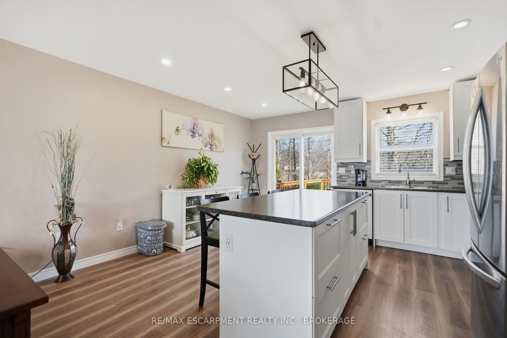3148 Jewell Avenue photo 10