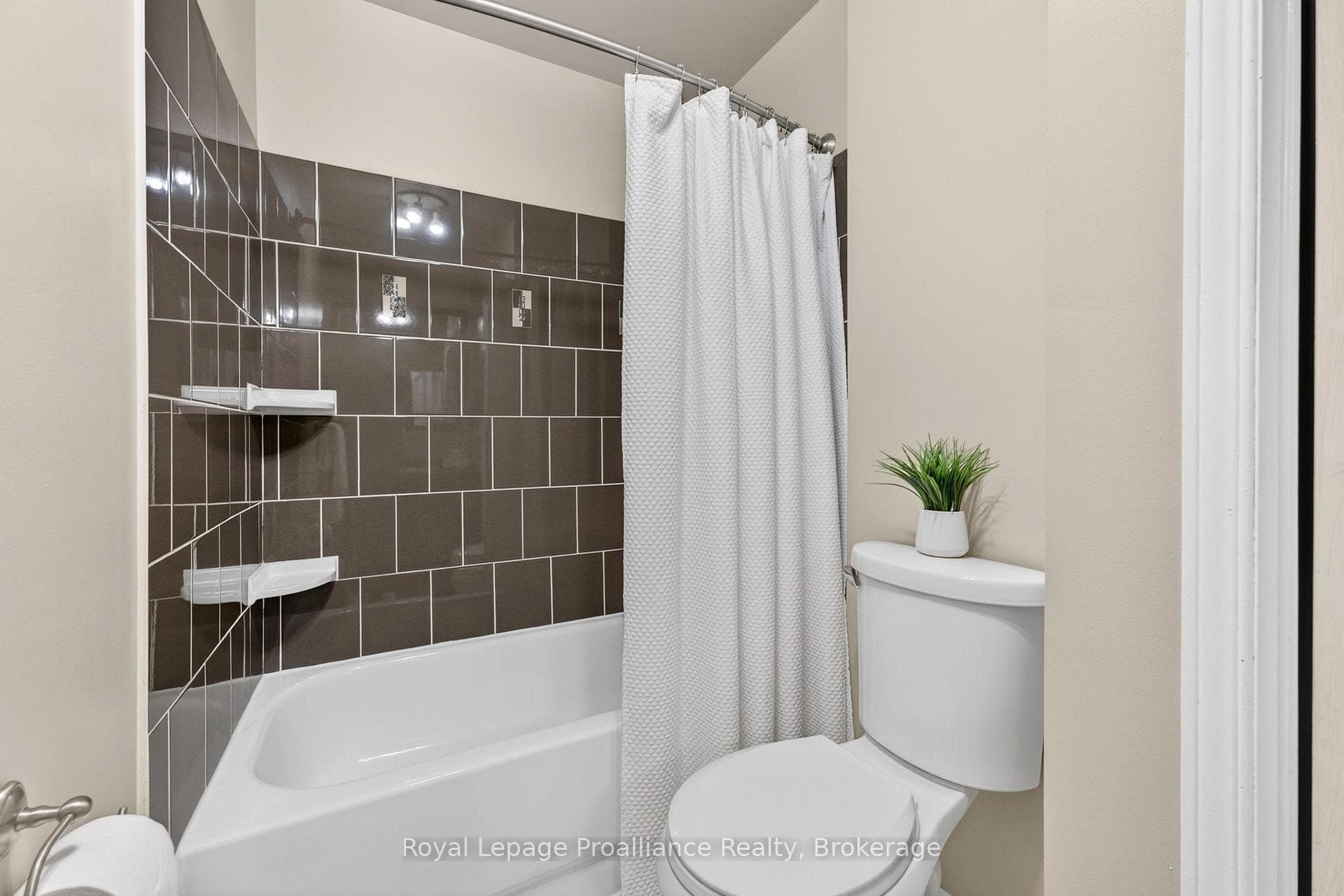 9 Progress Avenue Unit 4 photo 24