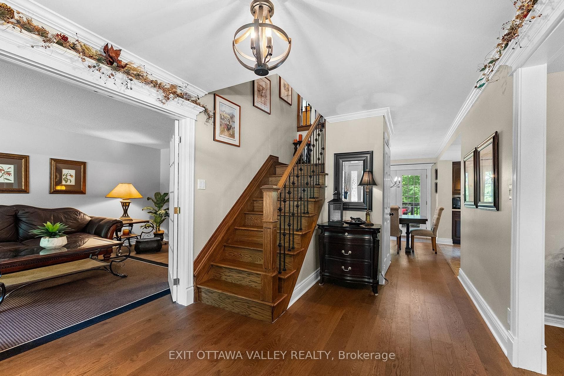 605 Elizabeth Street photo 9