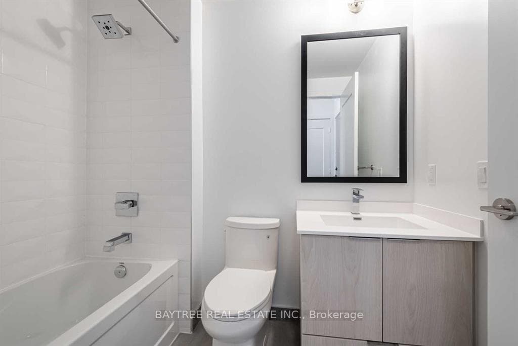 1 Belsize Drive Unit 522 photo 17